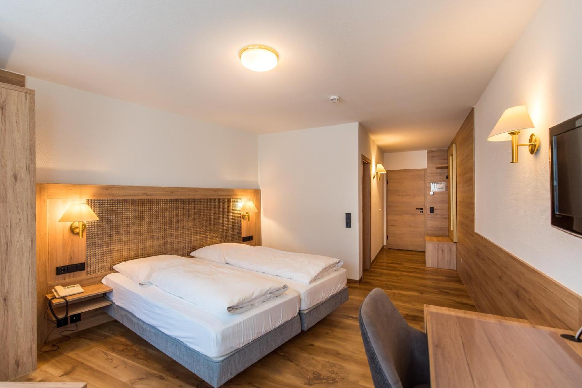 Hotel-Restaurant Heiligenstadter Hof Heiligenstadt in Oberfranken Εξωτερικό φωτογραφία